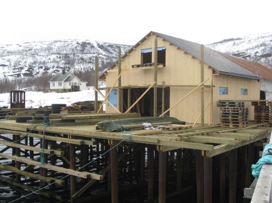 Ny kai og godsskur under bygging. Foto: J.K. Bless